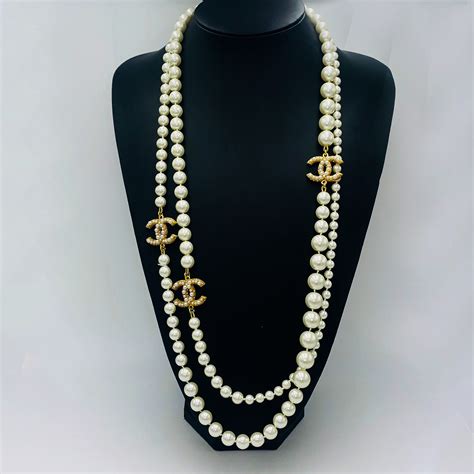 chanel pearl necklace jewelry|genuine Chanel necklace.